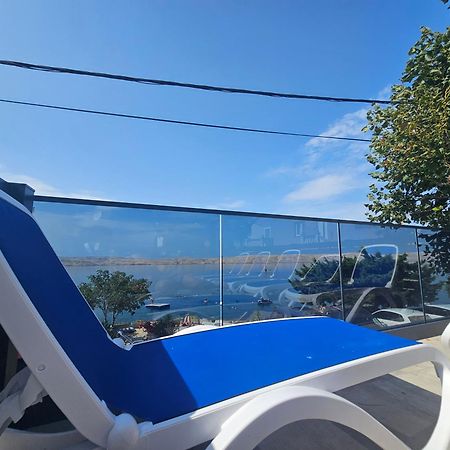 Beachfront House Ivana With Pool - Renovated 2025 Cesarica Bagian luar foto