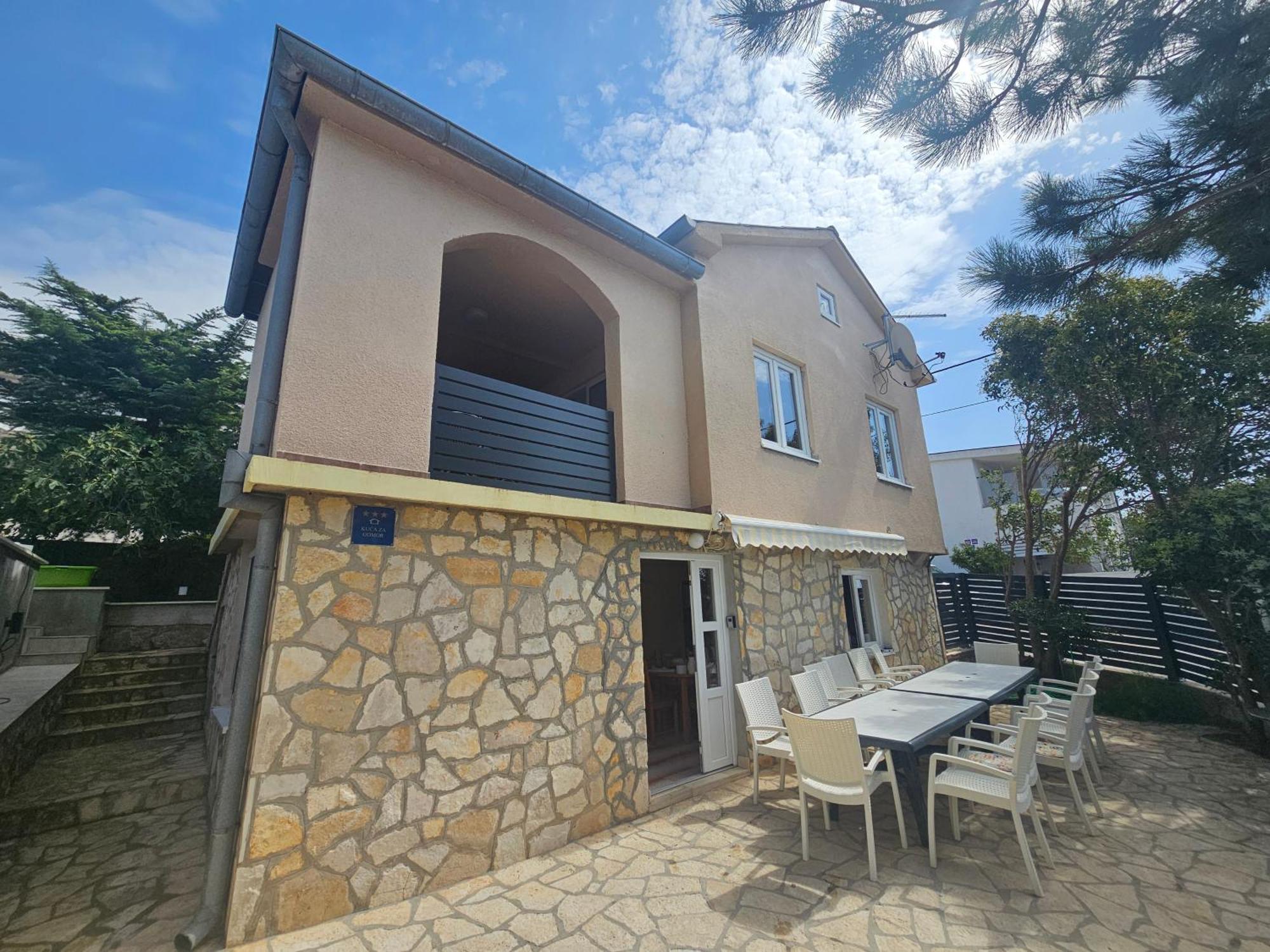 Beachfront House Ivana With Pool - Renovated 2025 Cesarica Bagian luar foto