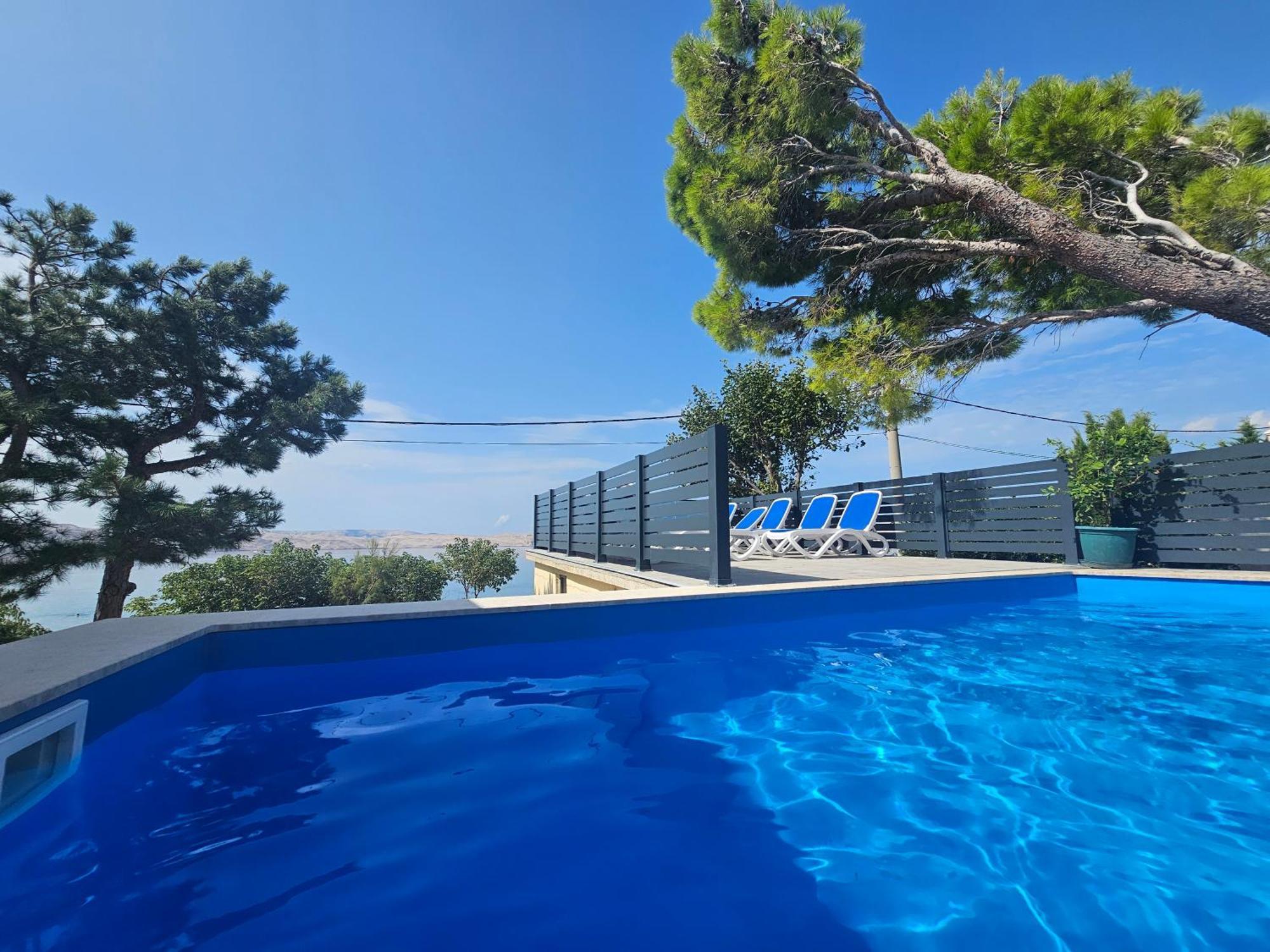 Beachfront House Ivana With Pool - Renovated 2025 Cesarica Bagian luar foto