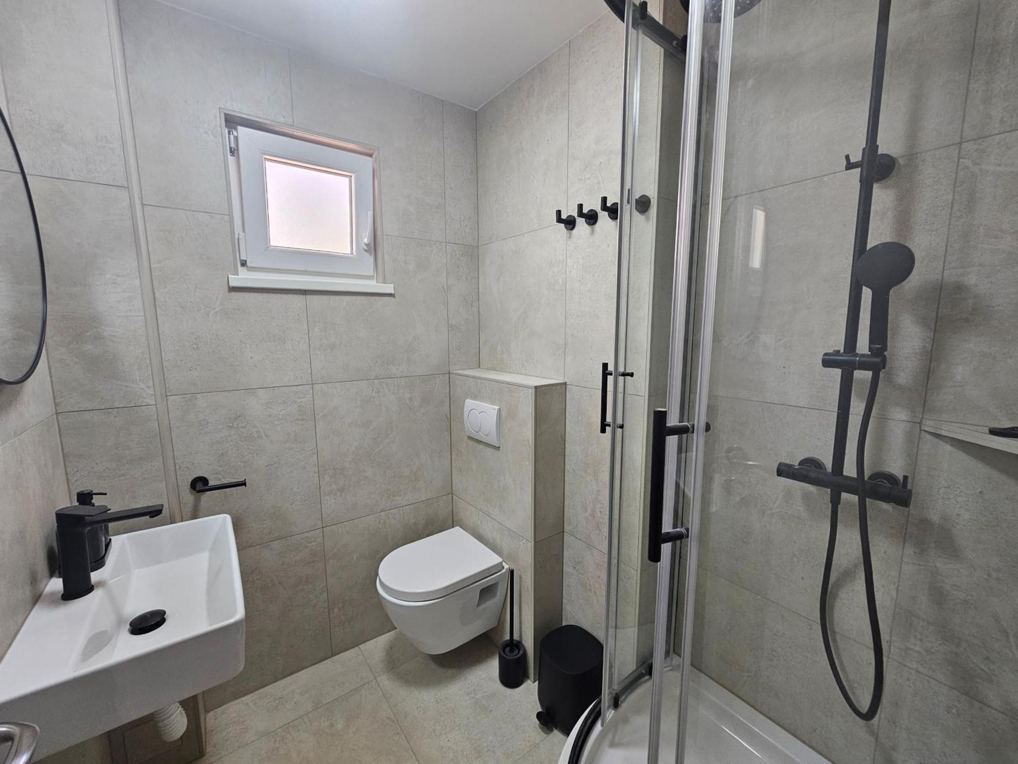 Beachfront House Ivana With Pool - Renovated 2025 Cesarica Bagian luar foto