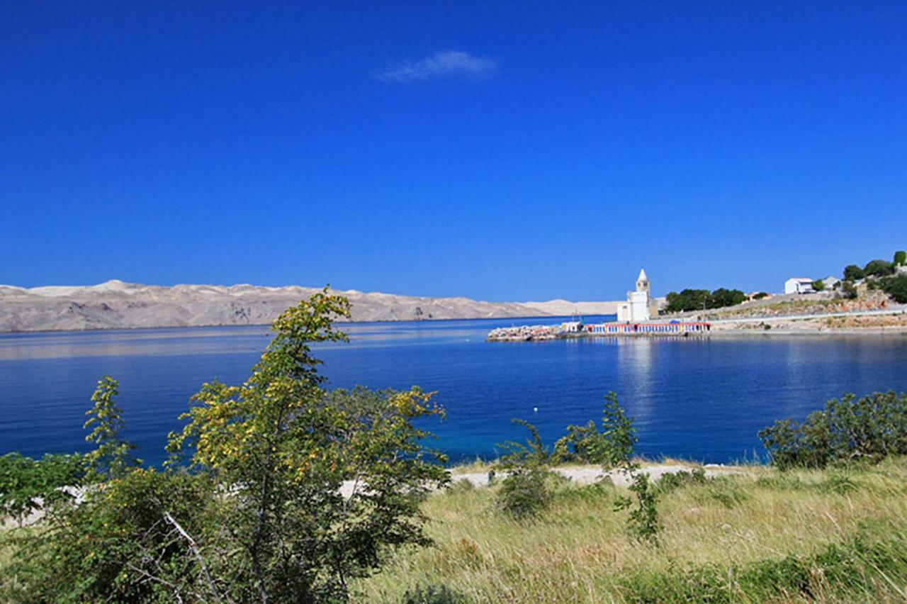 Beachfront House Ivana With Pool - Renovated 2025 Cesarica Bagian luar foto