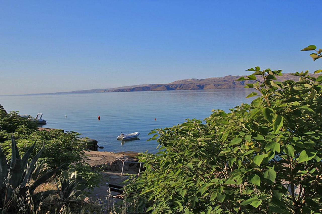 Beachfront House Ivana With Pool - Renovated 2025 Cesarica Bagian luar foto