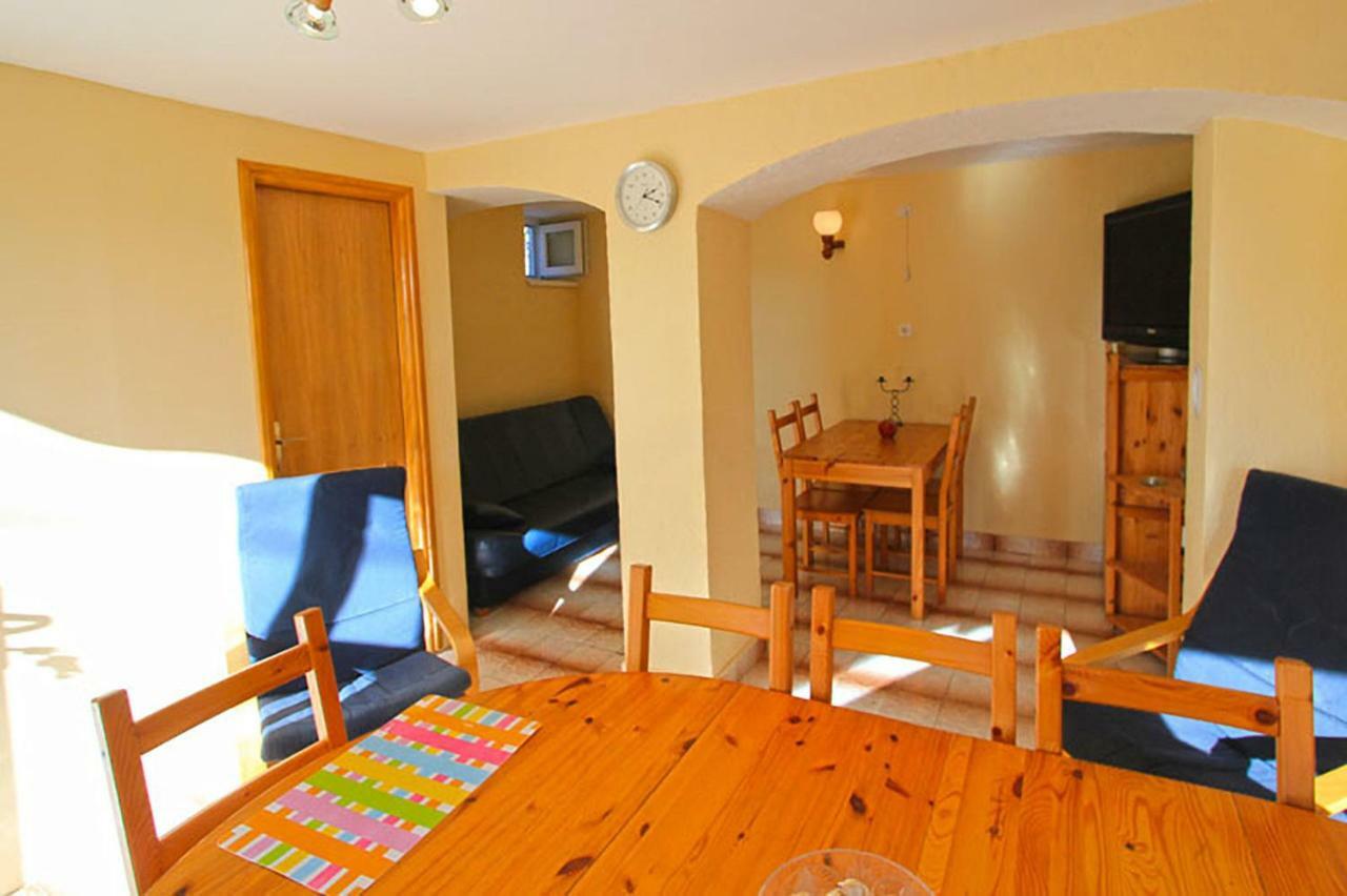 Beachfront House Ivana With Pool - Renovated 2025 Cesarica Bagian luar foto